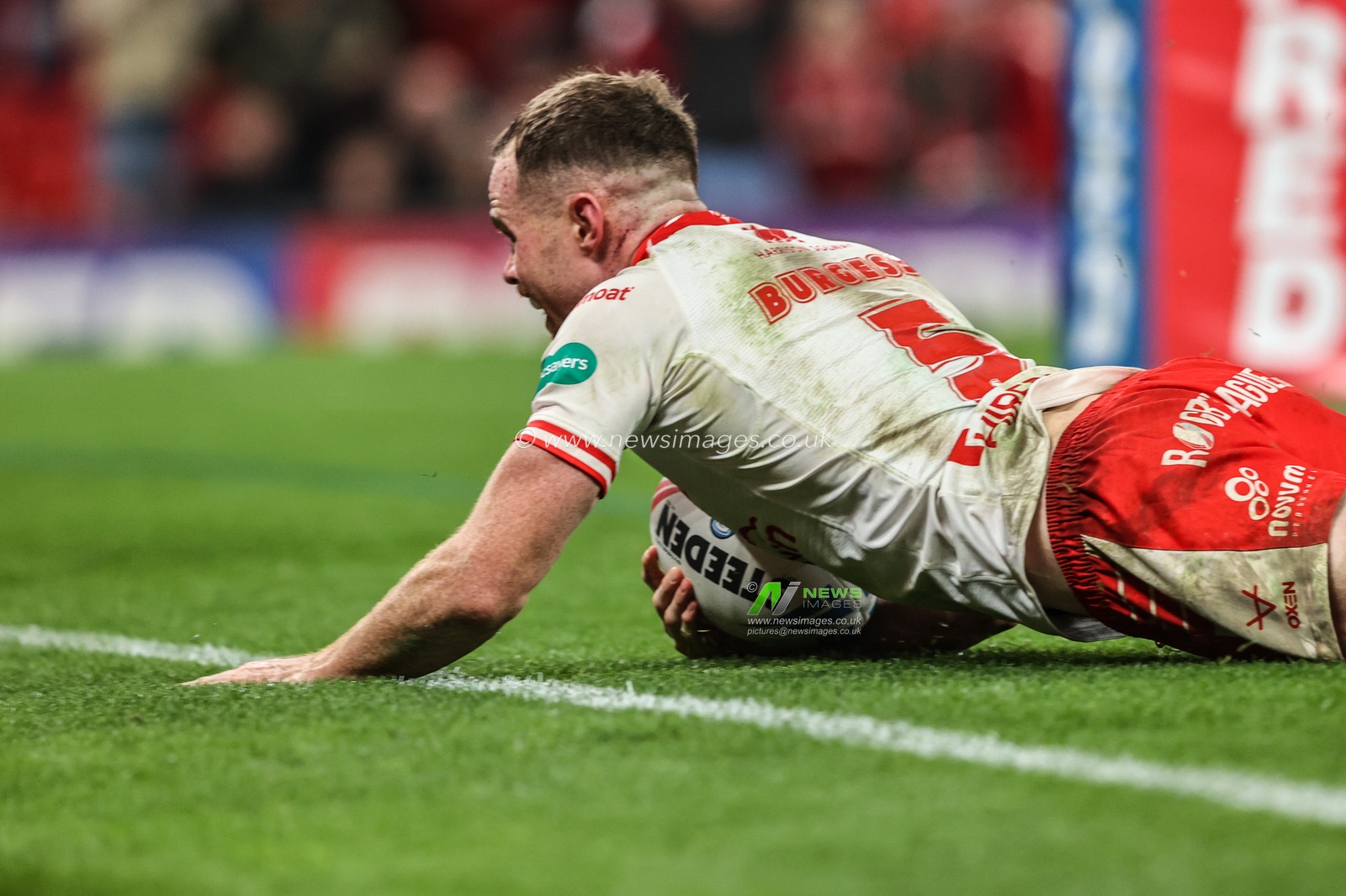 Joe Burgess of Hull KR goes over for a try during the 2025 Betfred Super League Grand Final Hull KR v Wigan Warriors at Old Trafford, Manchester, United Kingdom, 11th October 2025

(Photo by Alfie Cosgrove/News Images)