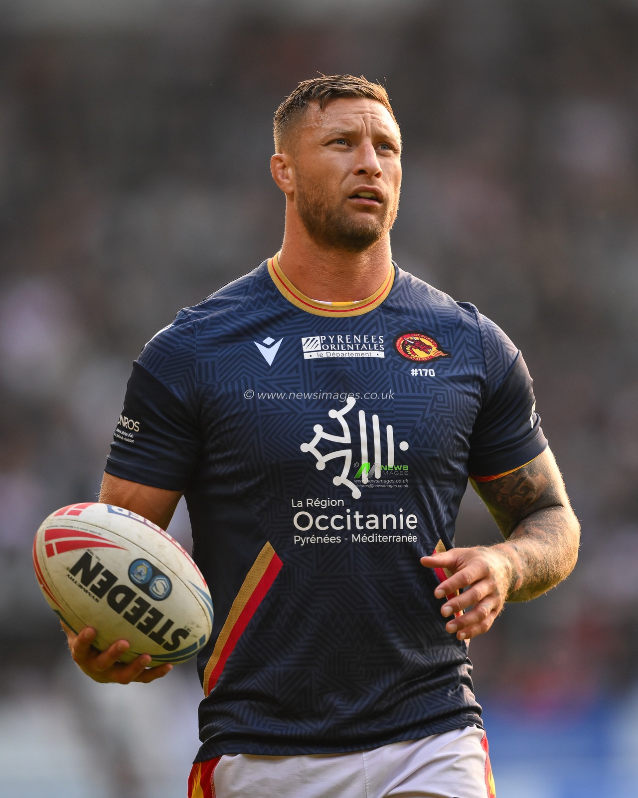 Tariq Sims of Catalan Dragons during pre match warm up ahead of the Betfred Super League Round 13 match St Helens vs Catalans Dragons at Totally Wicked Stadium, St Helens, United Kingdom, 31st May 2024

(Photo by Craig Thomas/News Images)