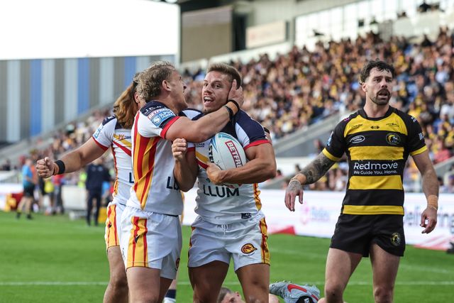 Matty Russell of Catalans Dragons celebrates his try during the Betfred Super League round 12 match York Knights vs Catalans Dragons at LNER Community Stadium, York, United Kingdom on 23 May 2026

(Photo by Mark Cosgrove/News Images)