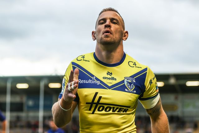 Matt Dufty of Warrington Wolves in the pre-game warm up during the Betfred Super League Round 24 match Warrington Wolves vs Salford Red Devils at Halliwell Jones Stadium, Warrington, United Kingdom, 29th August 2025

(Photo by Alfie Cosgrove/News Images)