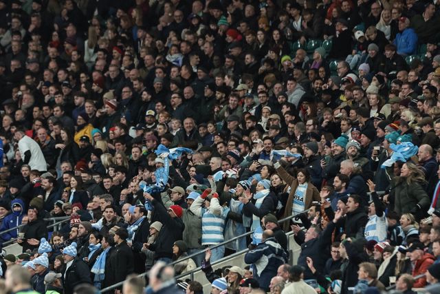 Argentina fans sing and dance late in the game as they make a comeback during the Quilter Nations Series 2025 match England vs Argentina at Allianz Stadium, Twickenham, United Kingdom, 23rd November 2025

(Photo by Mark Cosgrove/News Images)

*** GER AUT SUI OUT ***