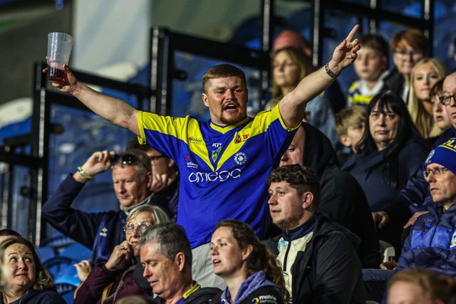 Warrington fans celebrate at the end of the game during the Betfred Super League round 10 match Huddersfield Giants vs Warrington Wolves at Accu Stadium, Huddersfield, United Kingdom on 02 May 2026

(Photo by Alfie Cosgrove/News Images)