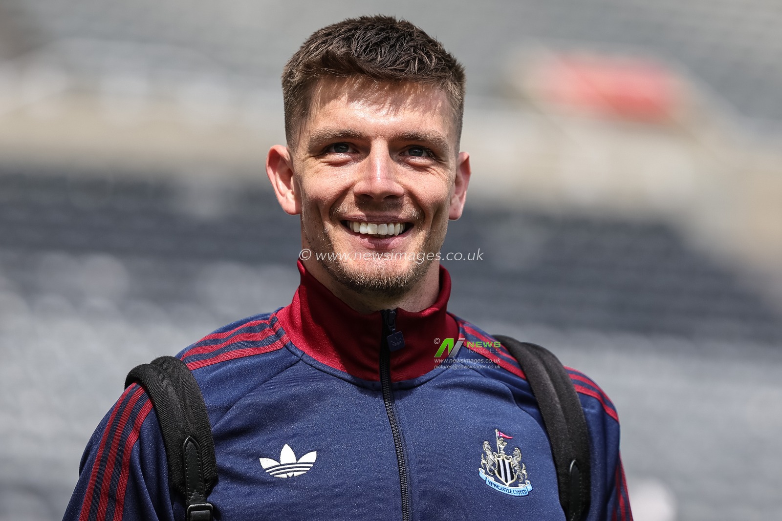 Newcastle United goalkeeper Nick Pope arrives during the Premier League match Newcastle Untied vs Brighton & Hove Albion at St. James's Park, Newcastle, United Kingdom on 02 May 2026

(Photo by Mark Cosgrove/News Images)