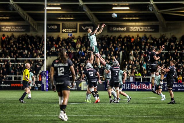 Harry Palmer of Leicester Tigers jumps up to win the high ball during the Premiership Rugby Cup match Newcastle Red Bulls vs Leicester Tigers at Kingston Park, Newcastle, United Kingdom, 31st October 2025

(Photo by Alfie Cosgrove/News Images)

*** GER AUT SUI OUT ***