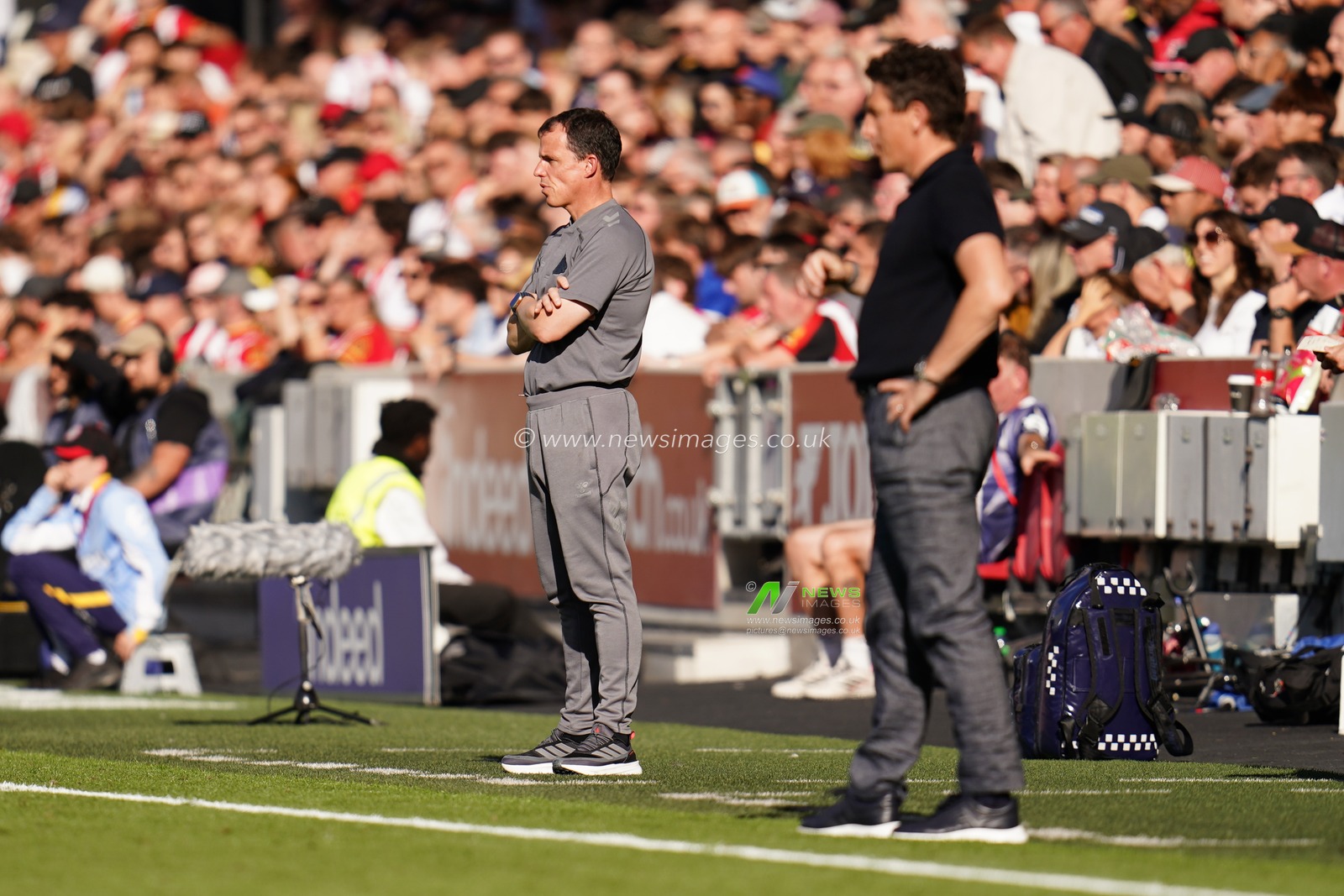 Regis Le Bris manager of Sunderland during the Premier League match Brentford vs Sunderland at GTECH Community Stadium, London, United Kingdom on 05 September 2026

(Photo by Harvey Murphy/News Images)
