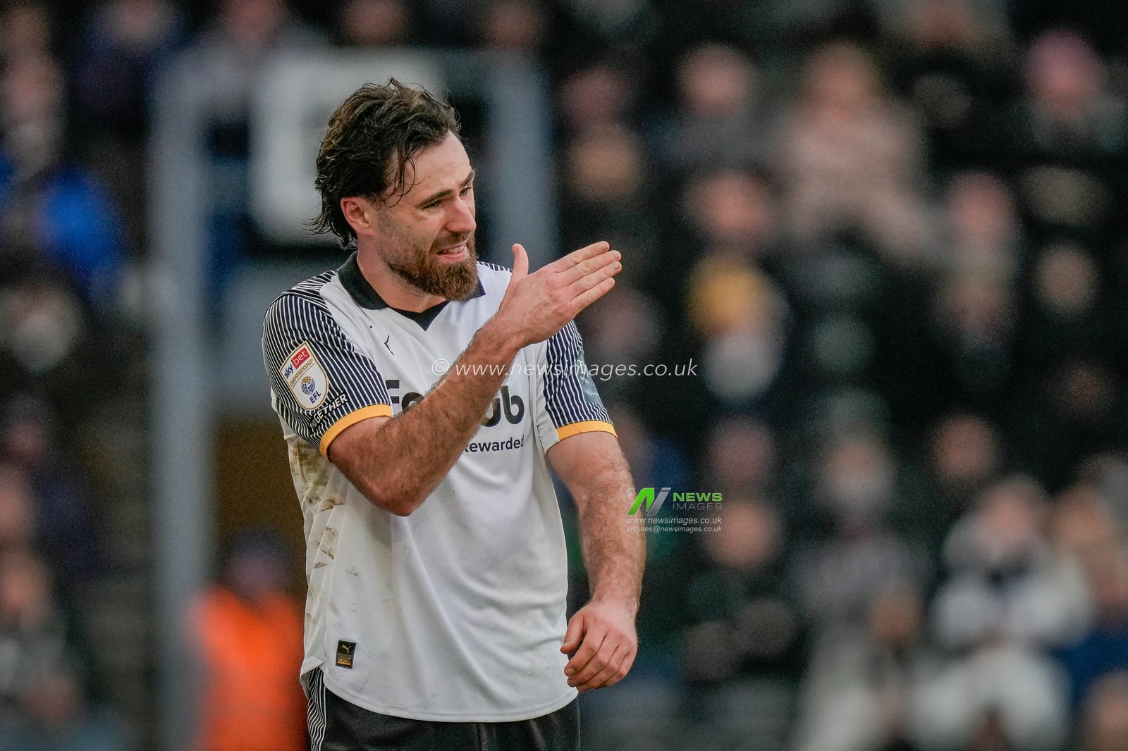 Matthew Clarke of Derby County gives his team instructions  during the Sky Bet Championship match Derby County vs Swansea City at Pride Park Stadium, Derby, United Kingdom on 14 February 2026

(Photo by Maynard Manyowa/News Images)
