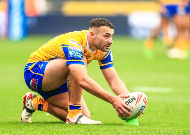 Jake Connor of Leeds Rhinos during the Betfred Super League Round 24 match Hull FC vs Leeds Rhinos at MKM Stadium, Hull, United Kingdom, 30th August 2025

(Photo by Richard Bierton/News Images)