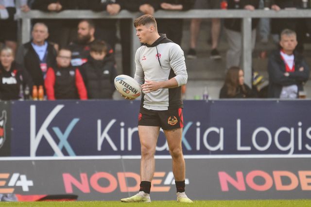 Jack Welsby of St. Helens during pre match warm up ahead of the Betfred Super League Round 13 match St Helens vs Catalans Dragons at Totally Wicked Stadium, St Helens, United Kingdom, 31st May 2024

(Photo by Craig Thomas/News Images)