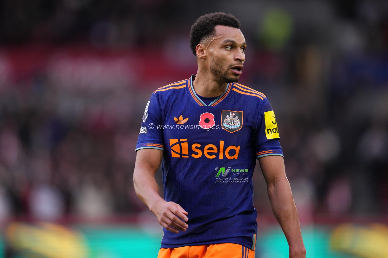 Jacob Murphy of Newcastle United during the Premier League match Brentford vs Newcastle United at The Gtech Community Stadium, London, United Kingdom, 9th November 2025

(Photo by Harvey Murphy/News Images)

*** GER AUT SUI OUT ***