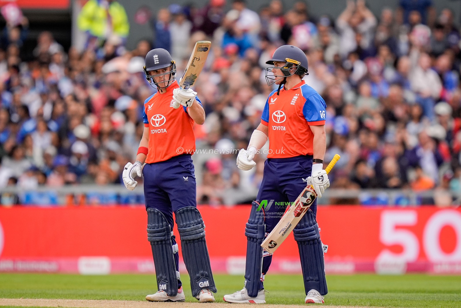 Jacob Bethell of England celebrates a half century during the Second Vitality T20 International match England vs India at Old Trafford, Manchester, United Kingdom on 04 July 2026

(Photo by Maynard Manyowa/News Images)