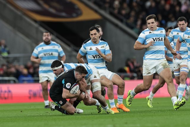 George ford of England is tackled by Juan Martin Gonzalez of Argentina during the Quilter Nations Series 2025 match England vs Argentina at Allianz Stadium, Twickenham, United Kingdom, 23rd November 2025

(Photo by Mark Cosgrove/News Images)

*** GER AUT SUI OUT ***