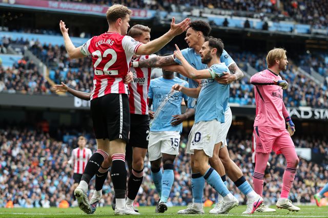 Bernardo Silva of Manchester City and Nathan Collins of Brentford in argument during the Premier League match Manchester City vs Brentford at The City in the Community Etihad Stadium, Manchester, United Kingdom on 09 May 2026

(Photo by Jorge Horsted/News Images)