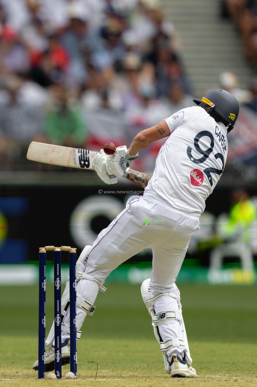 Brydon Carse of England gets out caught during the NRMA Insurance Ashes First Test Day 2 Australia vs England at Optus Stadium, Perth, Australia, 22nd November 2025

(Photo by Santanu Banik/News Images)

*** GER AUT SUI OUT ***