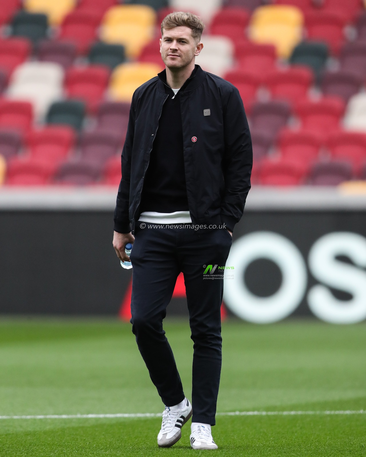 Nathan Collins of Brentford arrives ahead of the Premier League match Brentford vs Nottingham Forest at The Gtech Community Stadium, London, United Kingdom, 21st December 2024

(Photo by Gareth Evans/News Images)