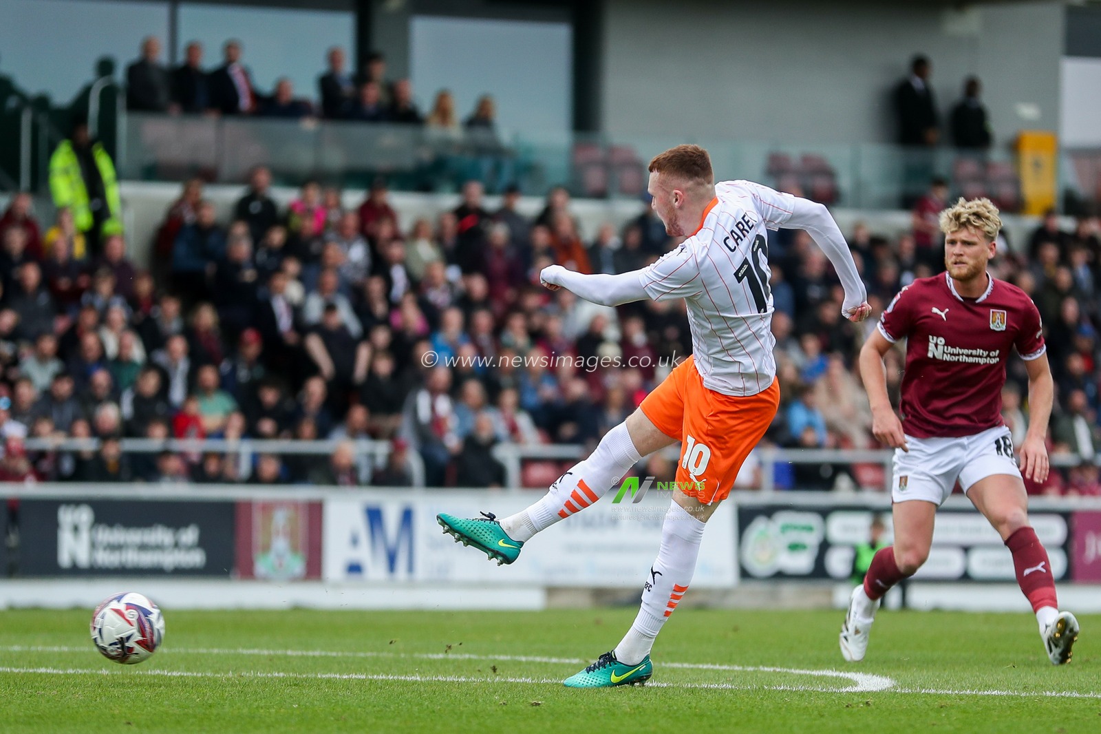 Sonny Carey of Blackpool shoots during the Sky Bet League 1 match Northampton Town vs Blackpool at Sixfields Stadium, Northampton, United Kingdom, 22nd March 2025

(Photo by Izzy Poles/News Images)