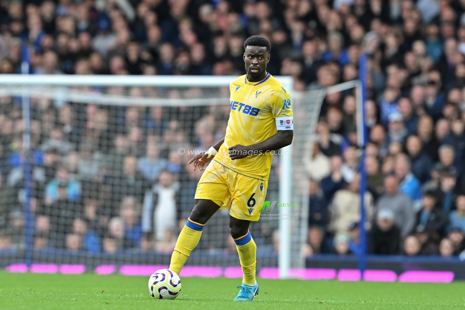 Marc GuÃ©hi of Crystal Palace in action during the Premier League match Everton vs Crystal Palace at Goodison Park, Liverpool, United Kingdom, 28th September 2024

(Photo by Cody Froggatt/News Images)