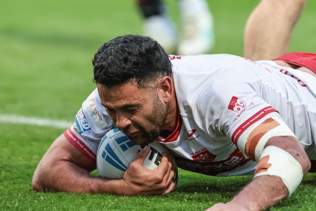 Rhyse Martin of Hull KR goes over for a try during the Betfred Super League round 12 match Hull KR vs Wigan Warriors at Sewell Group Craven Park, Hull, United Kingdom on 21 May 2026

(Photo by Mark Cosgrove/News Images)