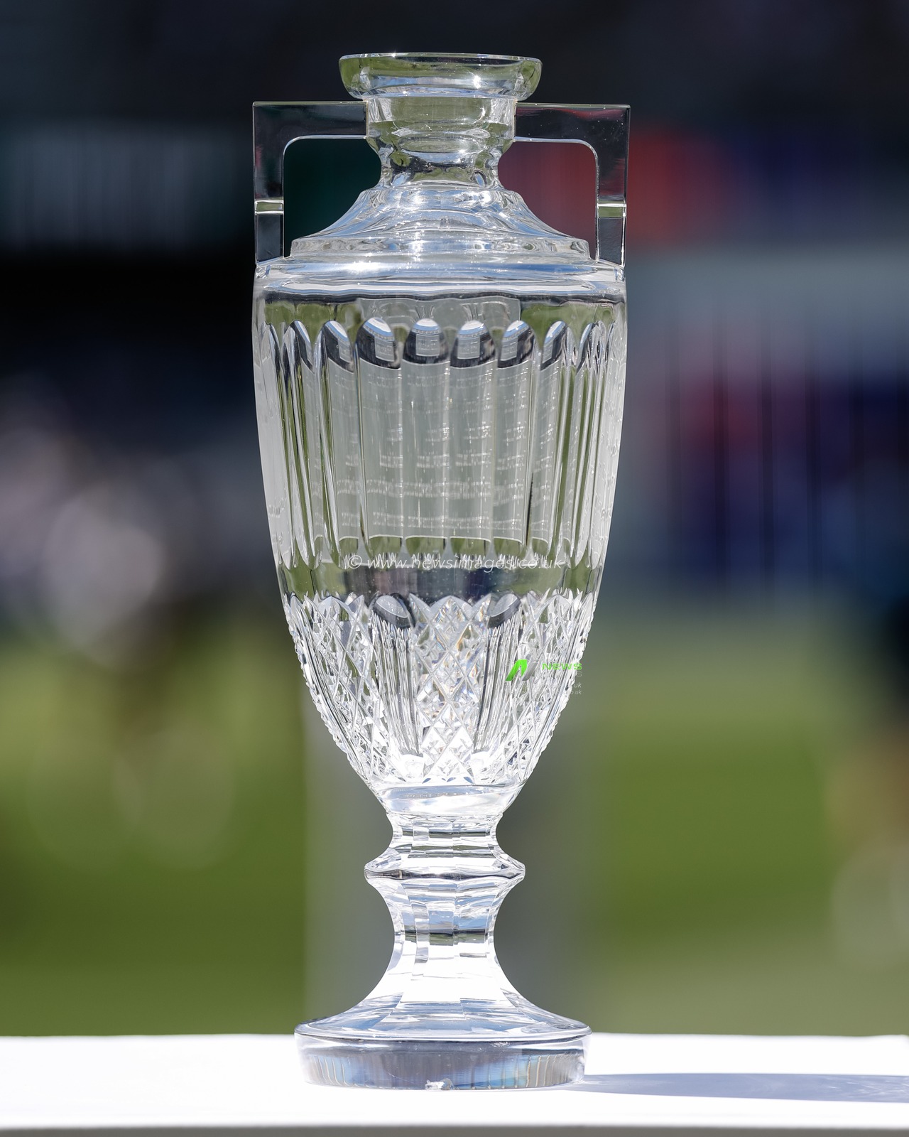 The Ashes series vase during the NRMA Insurance Ashes First Test Day 1 Series Australia vs England at Optus Stadium, Perth, Australia, 20th November 2025

(Photo by Santanu Banik/News Images)

*** GER AUT SUI OUT ***