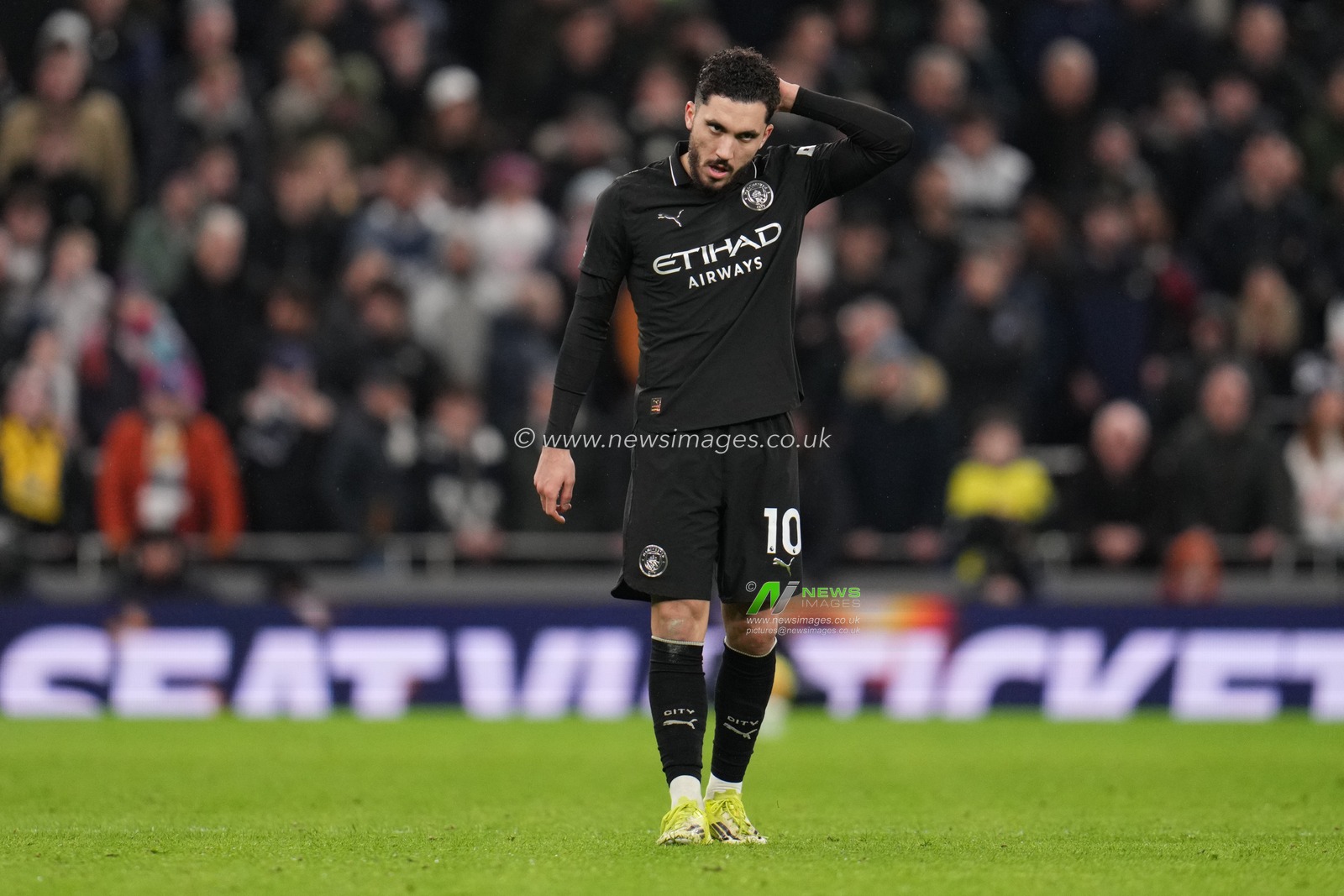 Rayan Cherki of Manchester City during the Premier League match Tottenham Hotspur vs Manchester City at Tottenham Hotspur Stadium, London, United Kingdom, 1st February 2026

(Photo by Harvey Murphy/News Images)
