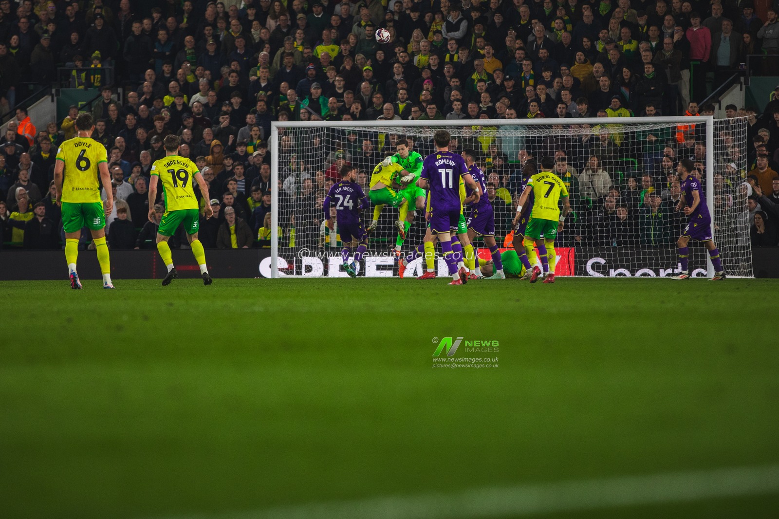 Jamie Cumming of Oxford United puts in a big challenge on Jack Stacey of Norwich City during the Sky Bet Championship match Norwich City vs Oxford United at Carrow Road, Norwich, United Kingdom, 7th March 2025

(Photo by Craig Evans/News Images)