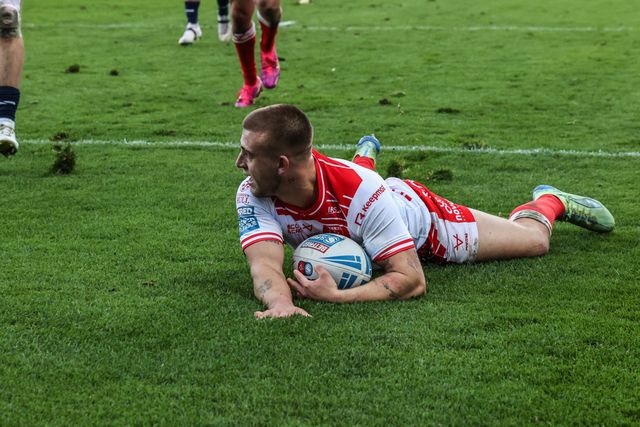 Mikey Lewis of Hull KR goes over for a try making it 6-0 during the Betfred Super League Semi Final 2 match Hull KR vs St Helens at Sewell Group Craven Park, Kingston upon Hull, United Kingdom, 3rd October 2025

(Photo by Alfie Cosgrove/News Images)