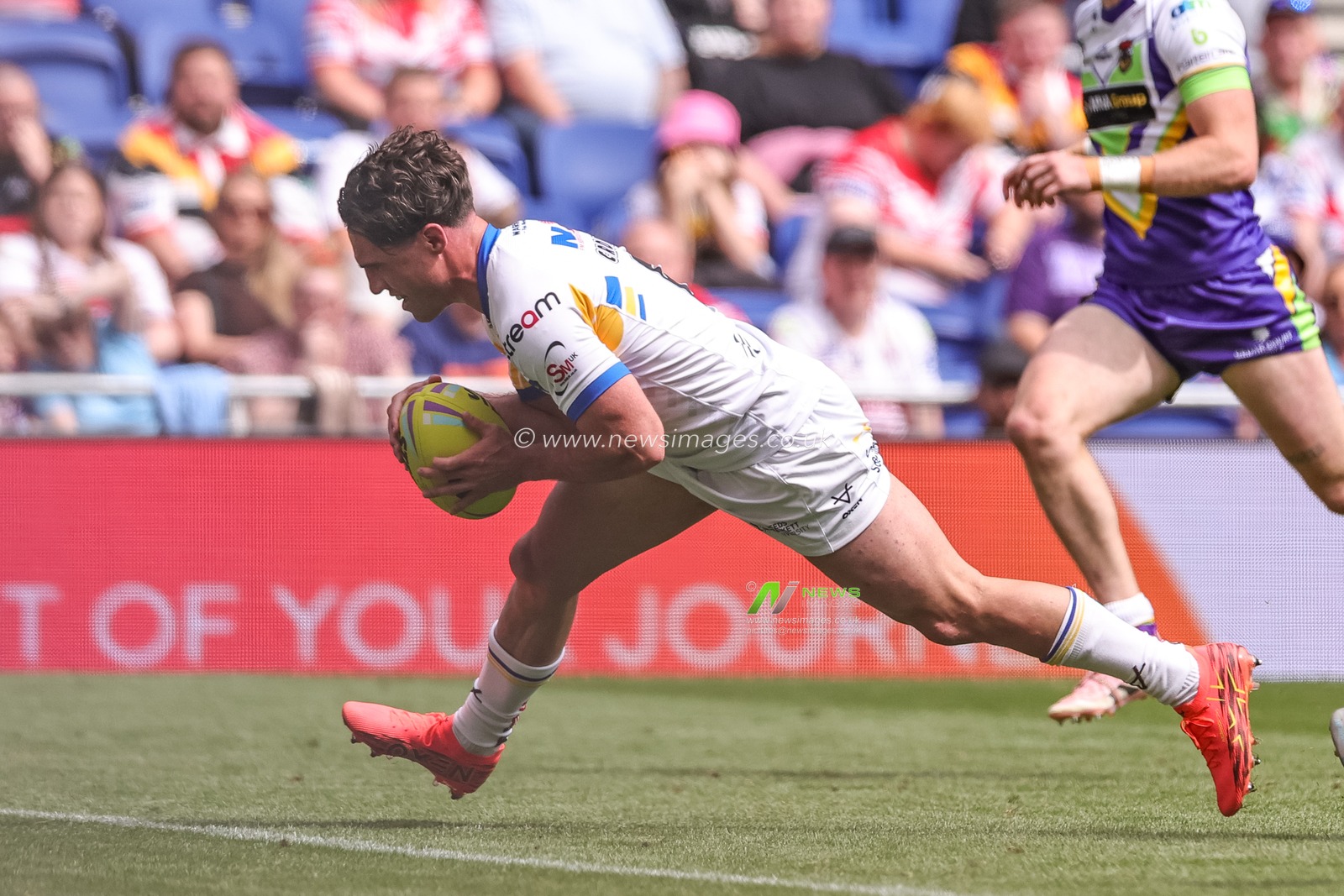 Brodie Croft of Leeds Rhinos goes over for a try during the Betfred Super League Magic Weekend match Leeds Rhinos vs Bradford Bulls at Hill Dickinson Stadium, Liverpool, United Kingdom on 05 July 2026

(Photo by Mark Cosgrove/News Images)