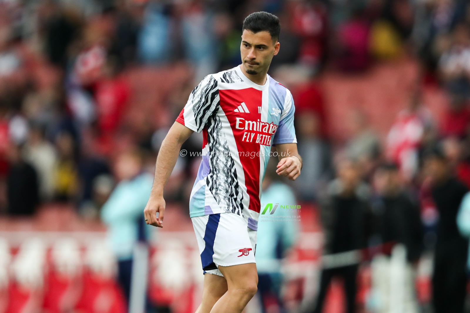 Gabriel Martinelli of Arsenal warms up prior to the Premier League match Arsenal vs Bournemouth at Emirates Stadium, London, United Kingdom, 3rd May 2025

(Photo by Izzy Poles/News Images)