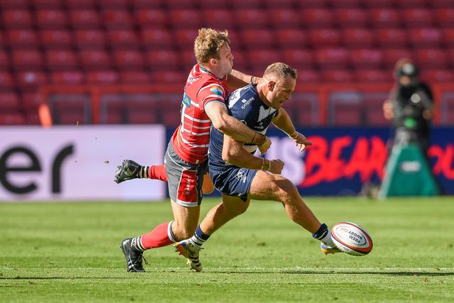 James Williams of Bristol Bears run with the ball while being tackled by Ollie Thorley of Gloucester Rugby during the Prem Rugby Cup match Bristol Bears vs Gloucester at Ashton Gate, Bristol, United Kingdom on 05 September 2026

(Photo by Alex Williamson/News Images)