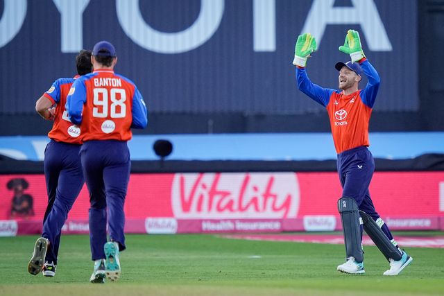 England players celebrate the wicket of Shivam Dube of India who  is strangled down the leg side and caught out by Jod Buttler of England off Josh Tongue of England during the Third Vitality T20 International match England vs India at Trent Bridge, Nottingham, United Kingdom on 07 July 2026

(Photo by Maynard Manyowa/News Images)
