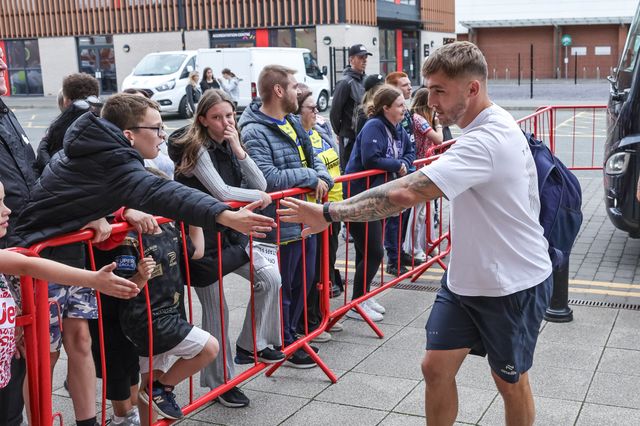 Sam Powell of Warrington Wolves arrives during the Betfred Super League Round 20 Leigh Leopards vs Warrington Wolves at Leigh Sports Village, Leigh, United Kingdom, 1st August 2025

(Photo by Mark Cosgrove/News Images)