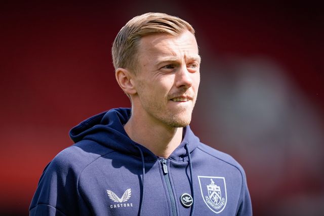 James Ward-Prowse of Burnley inspects the pitch prior to kick off during the Premier League match Nottingham Forest vs Burnley at City Ground, Nottingham, United Kingdom on 19 April 2026

(Photo by Maynard Manyowa/News Images)