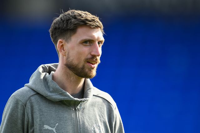 Jake Beesley of Blackpool arrives ahead of the Sky Bet League 1 match Stockport County vs Blackpool at Edgeley Park Stadium, Stockport, United Kingdom, 1st March 2025

(Photo by Craig Thomas/News Images)