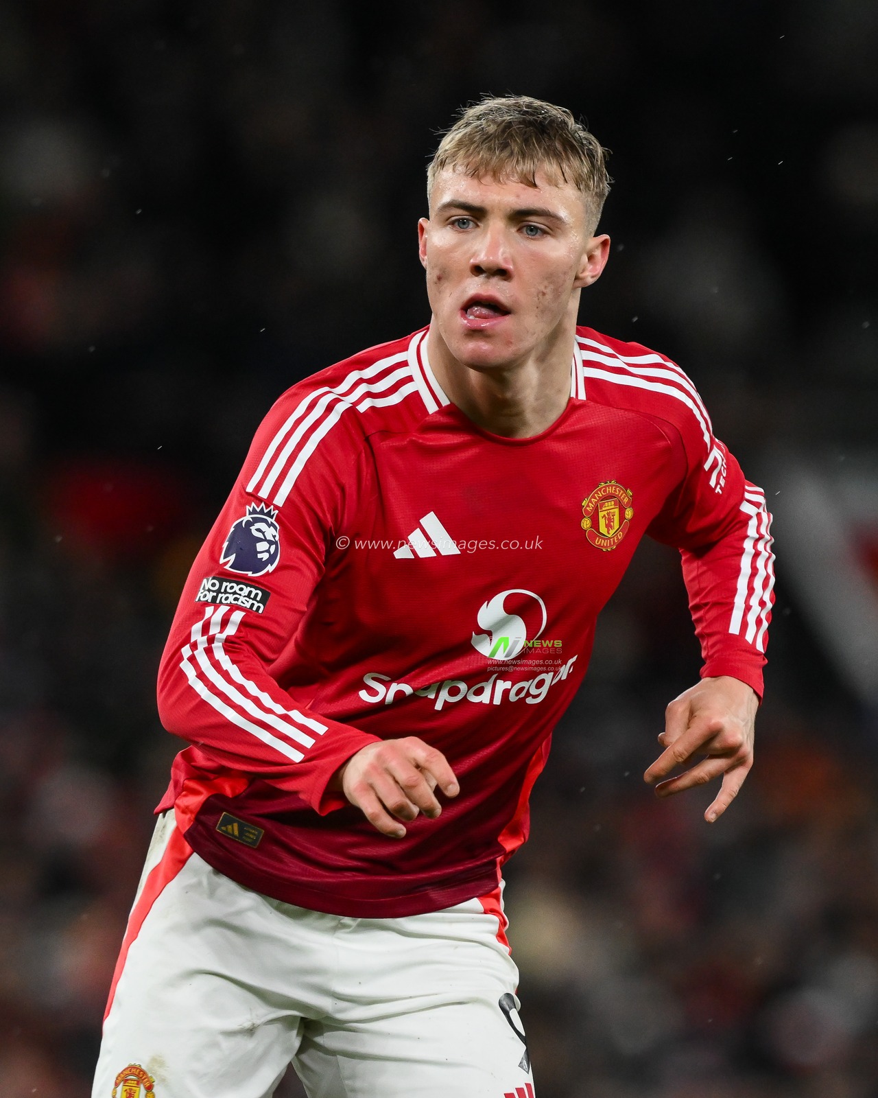 Rasmus HÃ¸jlund of Manchester United during the Premier League match Manchester United vs Nottingham Forest at Old Trafford, Manchester, United Kingdom, 7th December 2024

(Photo by Craig Thomas/News Images)