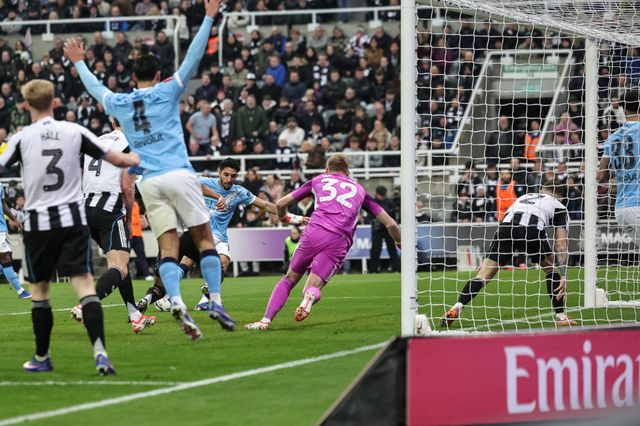 Omar Marmoush of Manchester City scores to make it 1-2 during the Emirates FA Cup 5th Round  match Newcastle Untied vs Manchester City at St. James's Park, Newcastle, United Kingdom on 07 March 2026

(Photo by Mark Cosgrove/News Images)