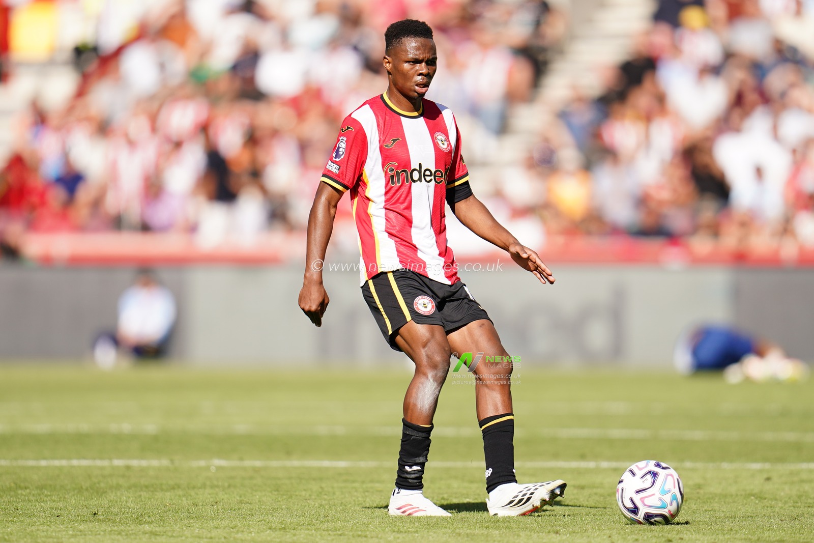 Mamadou Sangaré of Brentford during the Premier League match Brentford vs Sunderland at GTECH Community Stadium, London, United Kingdom on 05 September 2026

(Photo by Harvey Murphy/News Images)