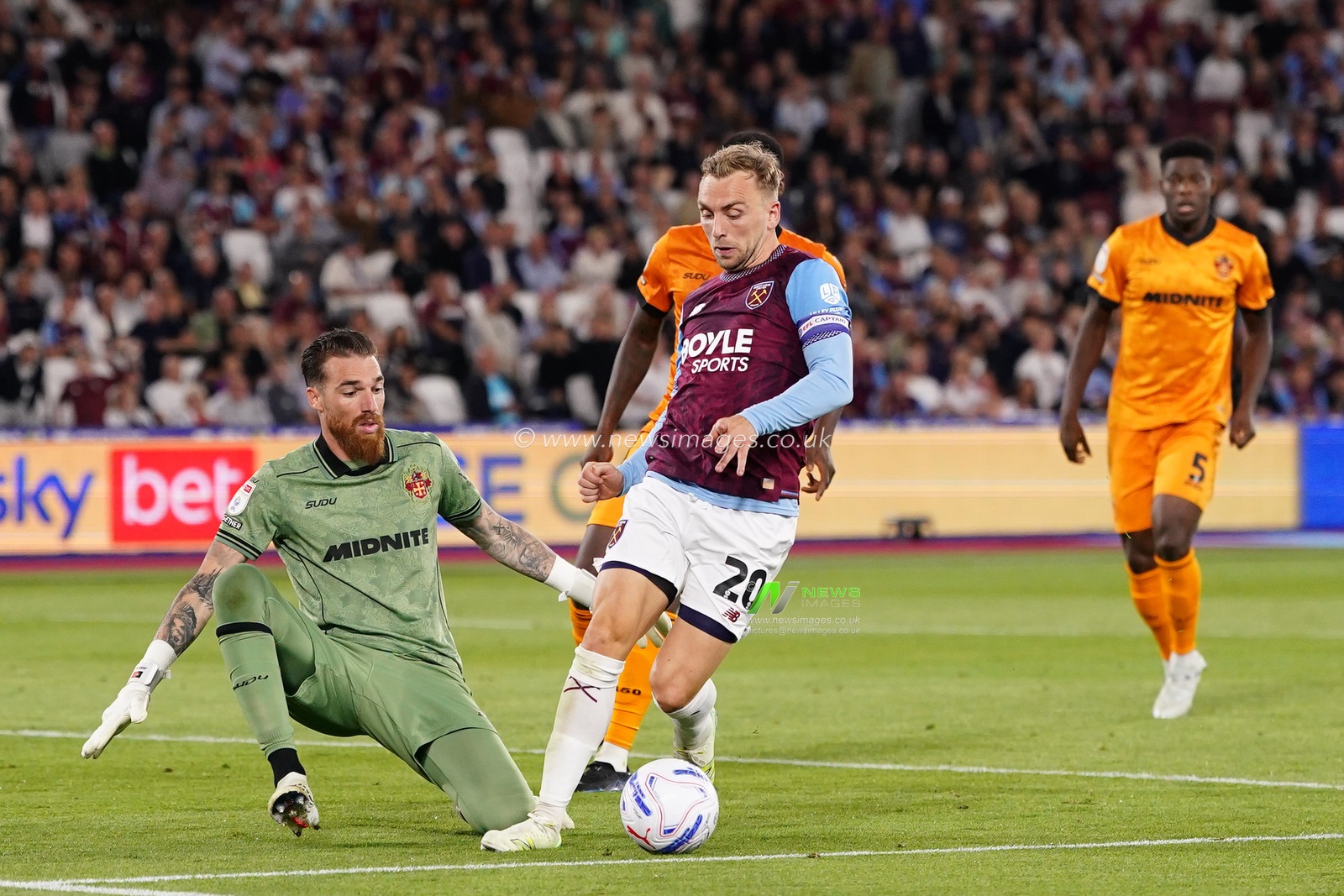 Sky Bet Championship: West Ham United v Wolverhampton Wanderers