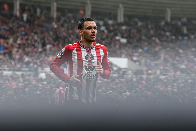 Enzo Le Fee of Sunderland during the Premier League match Sunderland vs Manchester United at Stadium Of Light, Sunderland, United Kingdom on 09 May 2026

(Photo by Alfie Cosgrove/News Images)