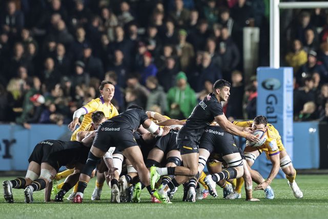 Simon Benítez Cruz of Newcastle Red Bulls offloads during the Gallagher Premiership match Newcastle Red Bulls vs Northampton Saints at Kingston Park, Newcastle, United Kingdom, 17th October 2025

(Photo by Mark Cosgrove/News Images)