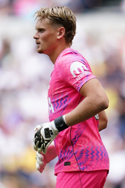 Tottenham Hotspur goalkeeper Antonin Kinsky during the pre-season friendly match Tottenham Hotspur vs Hoffenheim at Tottenham Hotspur Stadium, London, United Kingdom on 15 August 2026

(Photo by Harvey Murphy/News Images)
