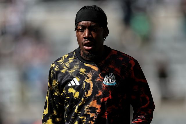 Anthony Elanga of Newcastle Untied in the pregame warmup session during the Premier League match Newcastle Untied vs Bournemouth at St. James's Park, Newcastle, United Kingdom on 18 April 2026

(Photo by Mark Cosgrove/News Images)