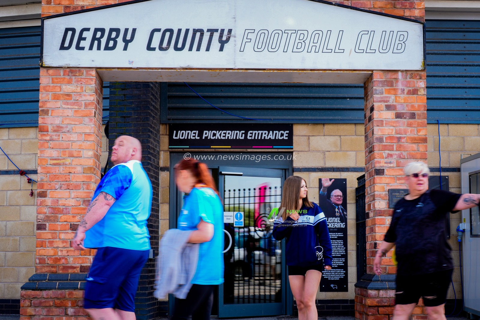 Fans interact outside the stadium prior to kick off during the Sky Bet Championship match Derby County vs Sheffield United at Pride Park Stadium, Derby, United Kingdom on 02 May 2026

(Photo by Maynard Manyowa/News Images)