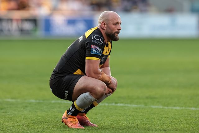 Paul McShane of York Knights crouches as he takes a breather during the Betfred Super League round 12 match York Knights vs Catalans Dragons at LNER Community Stadium, York, United Kingdom on 23 May 2026

(Photo by Mark Cosgrove/News Images)