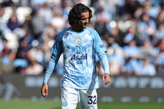 Ayyoub Bouaddi of Manchester City  in the pregame warmup session during the Premier League match Manchester City vs Coventry City at Etihad Stadium, Manchester, United Kingdom on 05 September 2026

(Photo by Mark Cosgrove/News Images)