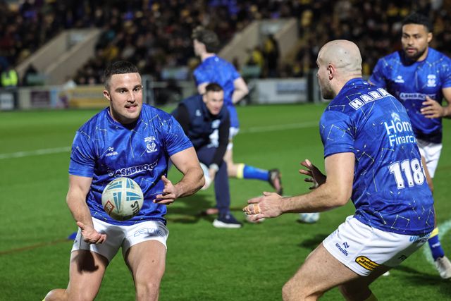 Warrington players in the pre-game warm up during the Betfred Super League Round 4 match York Knights vs Warrington Wolves at LNER Community Stadium, York, United Kingdom on 06 March 2026

(Photo by Mark Cosgrove/News Images)