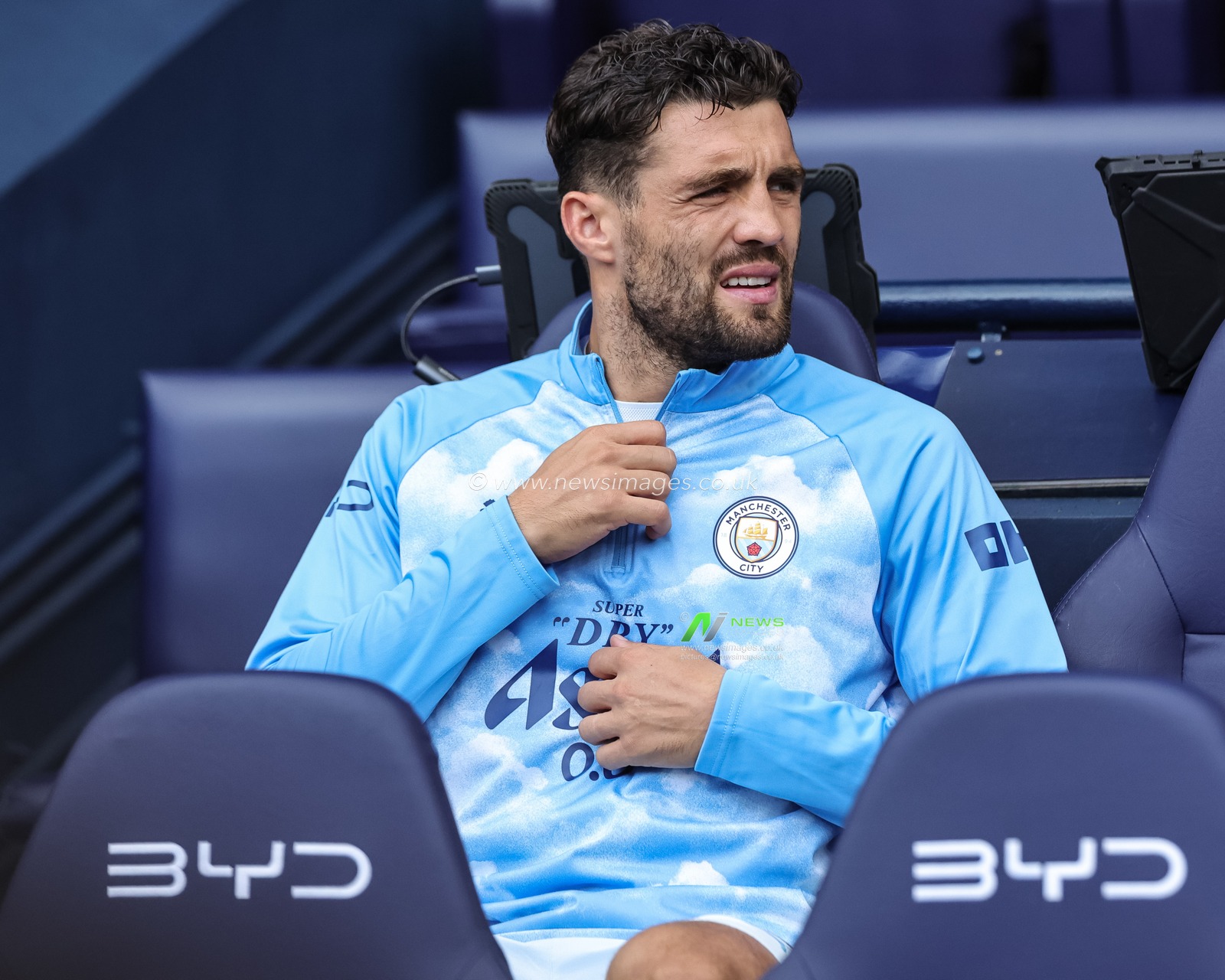 Mateo Kovacic of Manchester City on the bench  during the Premier League match Manchester City vs Coventry City at Etihad Stadium, Manchester, United Kingdom on 05 September 2026

(Photo by Mark Cosgrove/News Images)