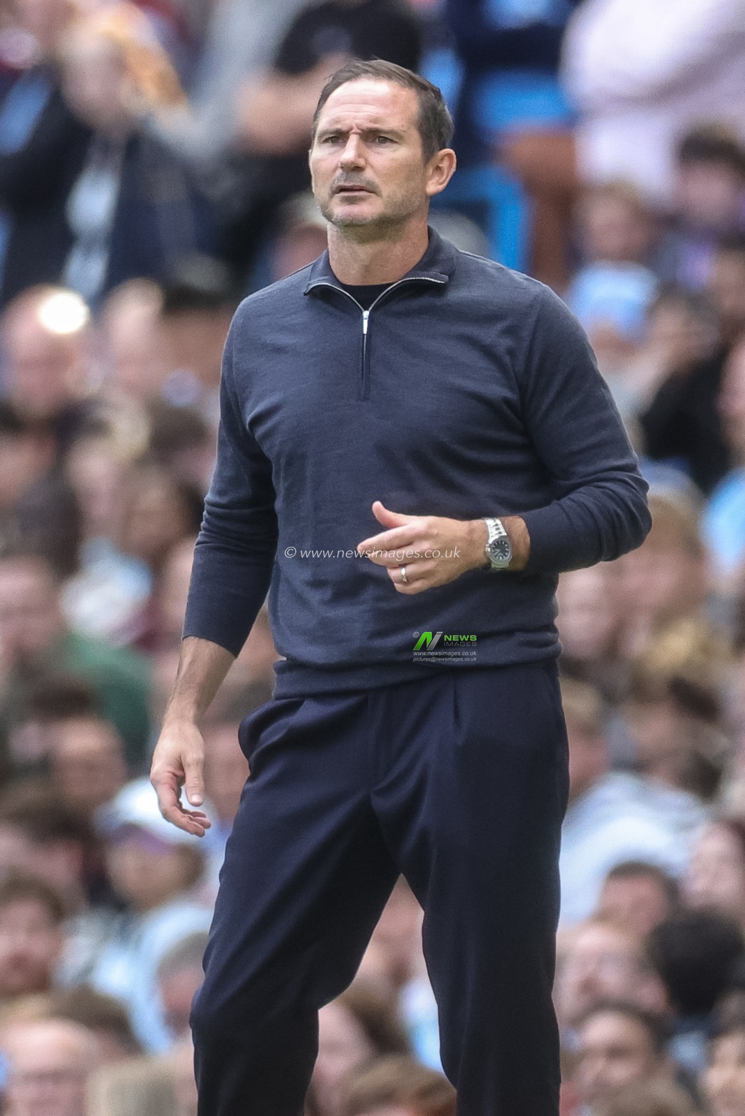 Frank Lampard manager of Coventry City looks on during the Premier League match Manchester City vs Coventry City at Etihad Stadium, Manchester, United Kingdom on 05 September 2026

(Photo by Mark Cosgrove/News Images)