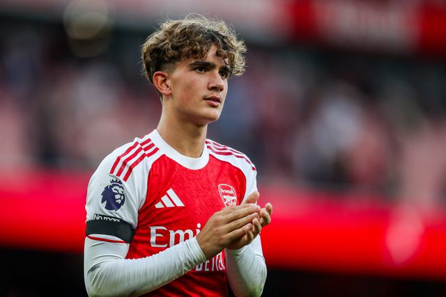 Max Robert Dowman of Arsenal acknowledges the fans after the teams victory following the Premier League match Arsenal vs Leeds United at Emirates Stadium, London, United Kingdom, 23rd August 2025

(Photo by Izzy Poles/News Images)