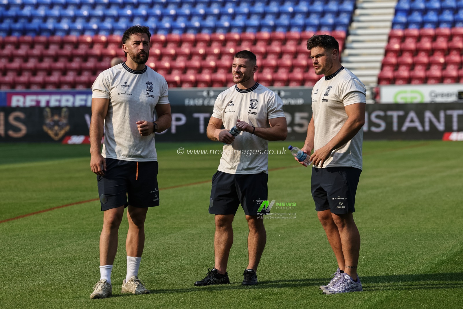 Toby King of Warrington Wolves, Danny Walker of Warrington Wolves and Joe Philbin of Warrington Wolves during the Betfred Super League round 18 match Wigan Warriors vs Warrington Wolves at The Brick Community Stadium, Wigan, United Kingdom on 10 July 2026

(Photo by Mark Cosgrove/News Images)