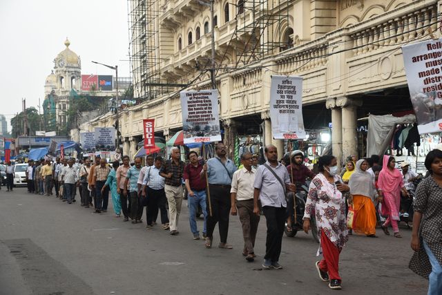 Activists of Social Unity Center of India (SUCI) hold placardsa protest against Western policy in the Israel-Hamas conflict, near US Embassy in Kolkata, Eastern India, 07 October 2025.Photo by Debajyoti Chakraborty.(Photo: Debajyoti Chakraborty/News Images)