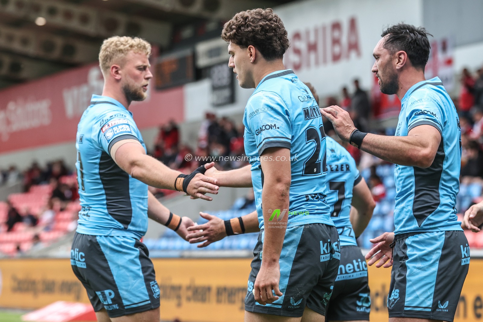 Lewis Martin of Hull FC celebrates his try during the Betfred Super League round 15 match Salford Red Devils vs Hull FC at Salford Community Stadium, Eccles, United Kingdom, 22nd June 2025

(Photo by Alfie Cosgrove/News Images)